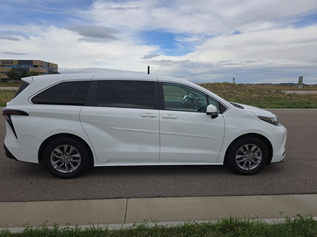 used 2024 Toyota Sienna car, priced at $40,286