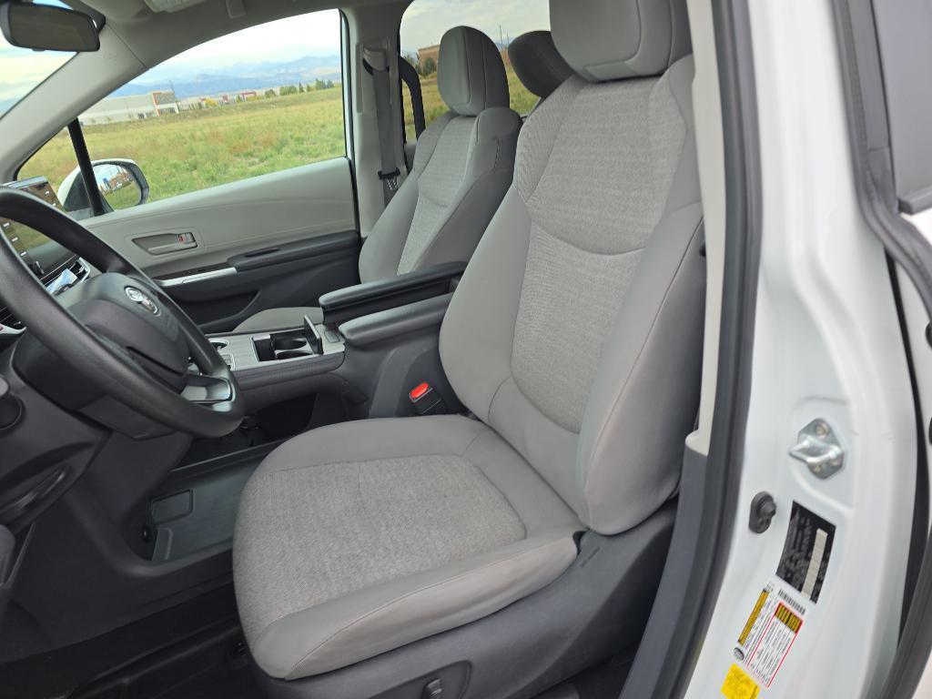 used 2024 Toyota Sienna car, priced at $40,286