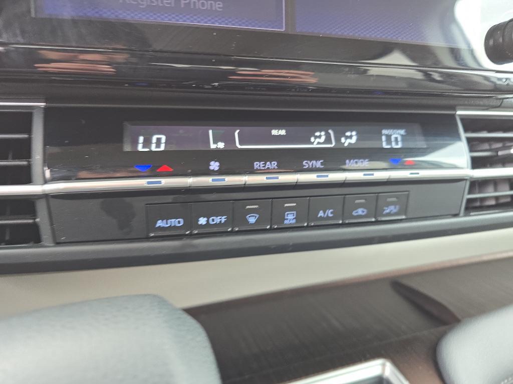 used 2024 Toyota Sienna car, priced at $40,286