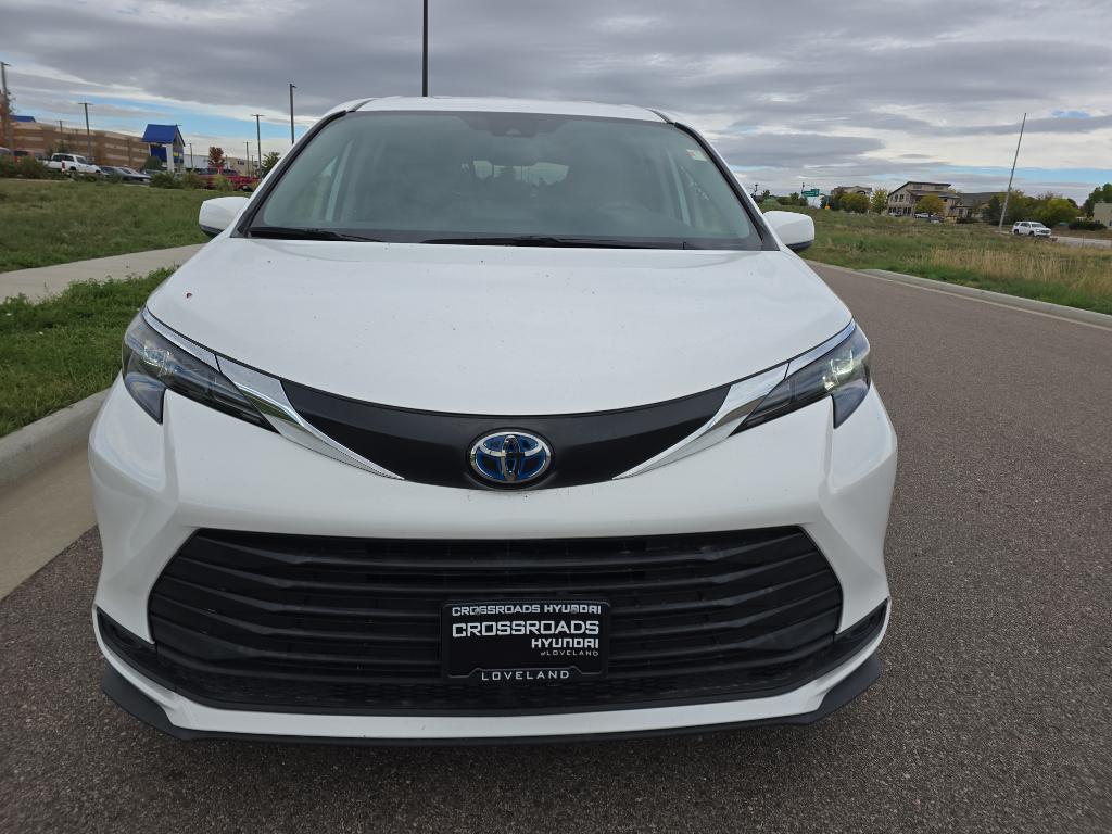 used 2024 Toyota Sienna car, priced at $40,286
