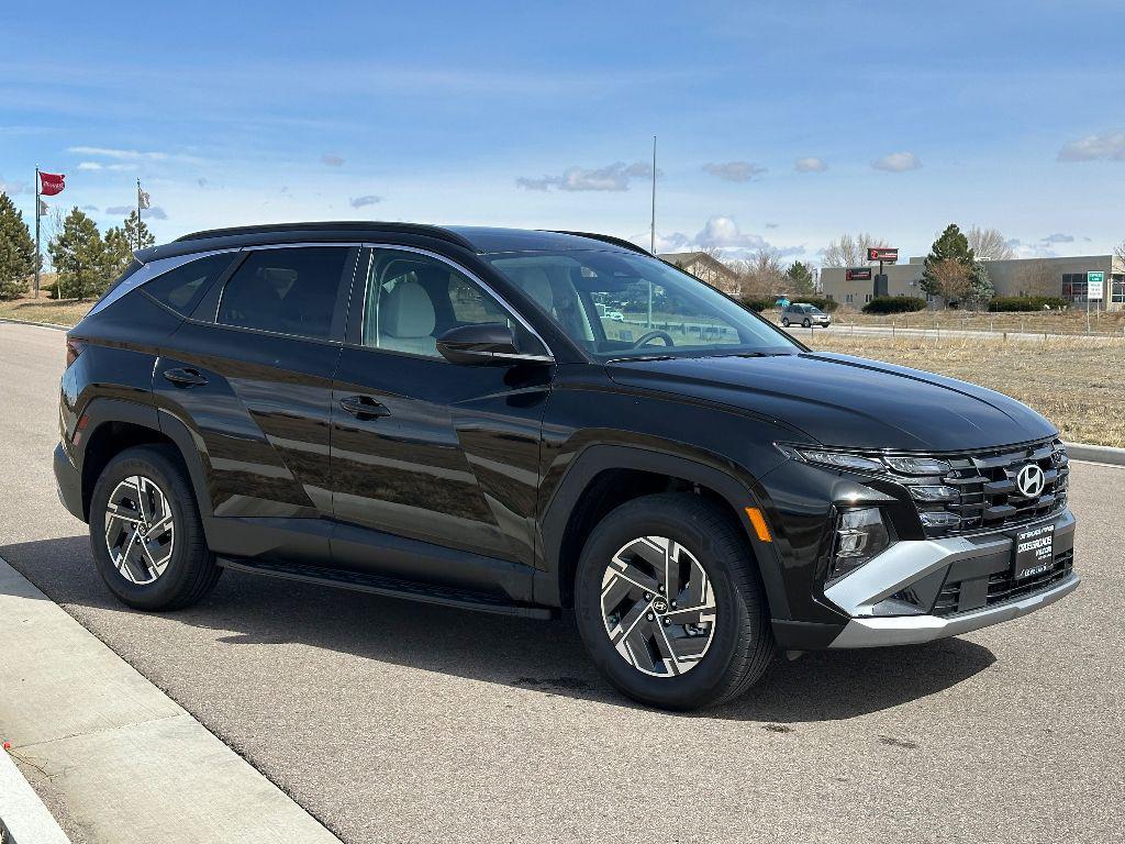 new 2025 Hyundai TUCSON Hybrid car, priced at $40,347