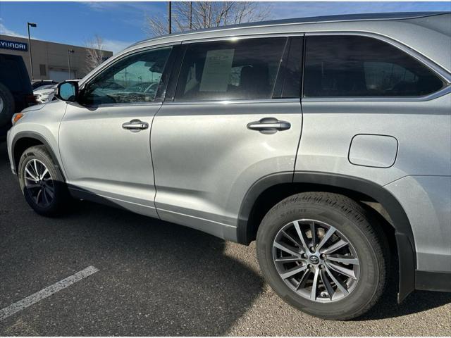 used 2017 Toyota Highlander car, priced at $21,679