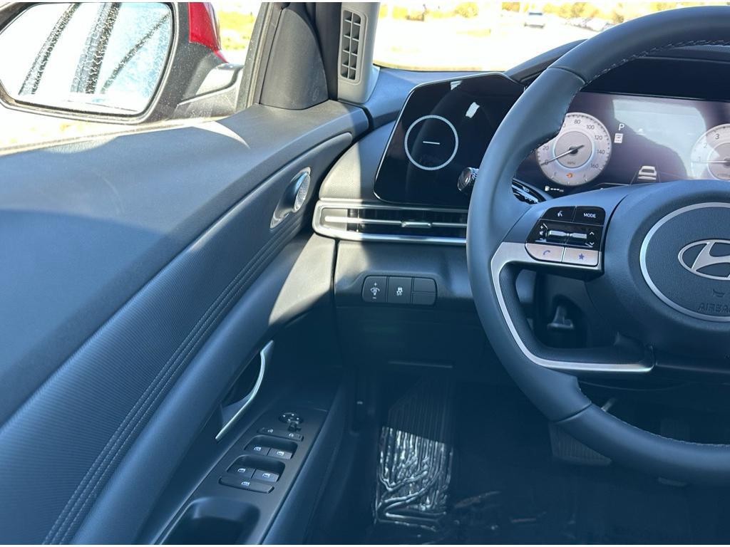 new 2025 Hyundai Elantra car, priced at $24,807