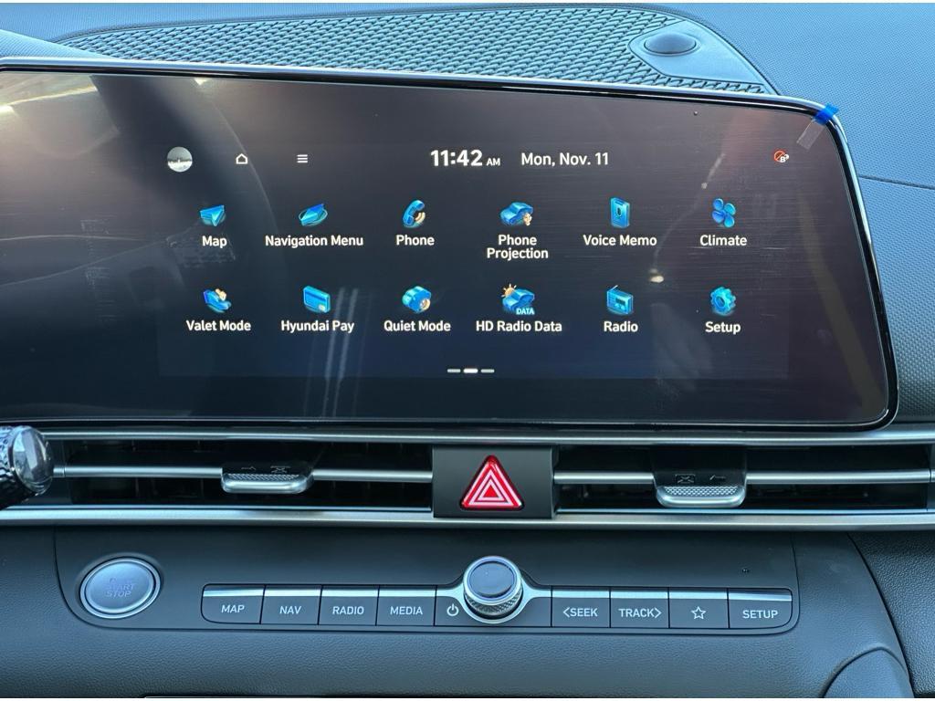 new 2025 Hyundai Elantra car, priced at $24,807