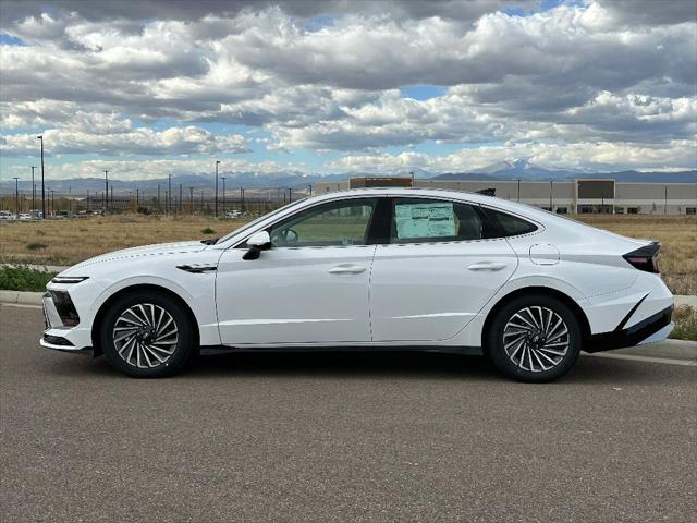 new 2025 Hyundai Sonata Hybrid car, priced at $39,640