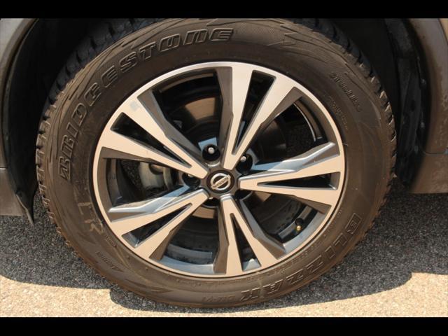 used 2018 Nissan Rogue car, priced at $15,764