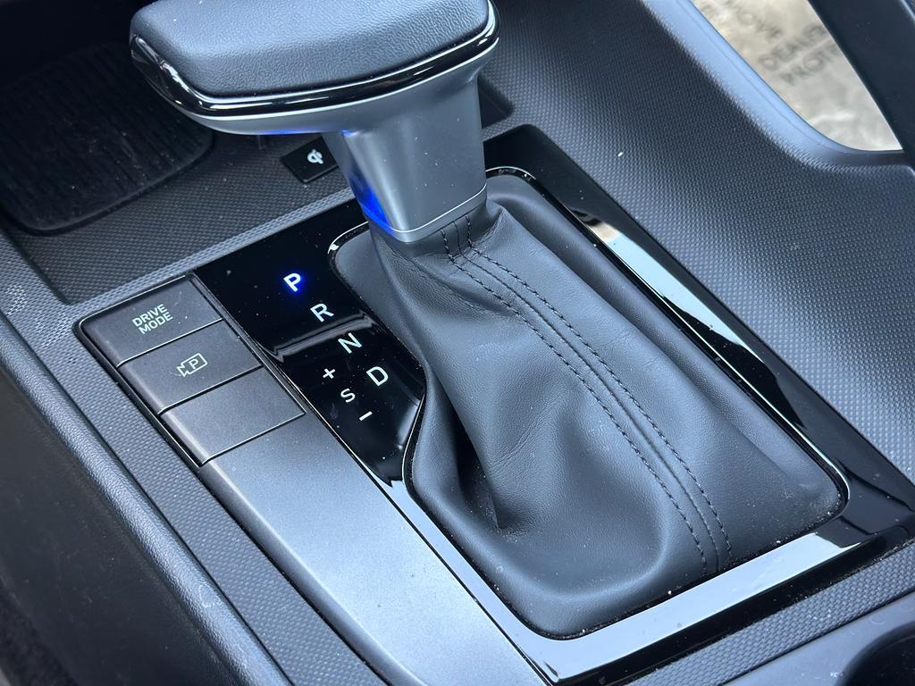 new 2025 Hyundai Elantra car, priced at $22,805