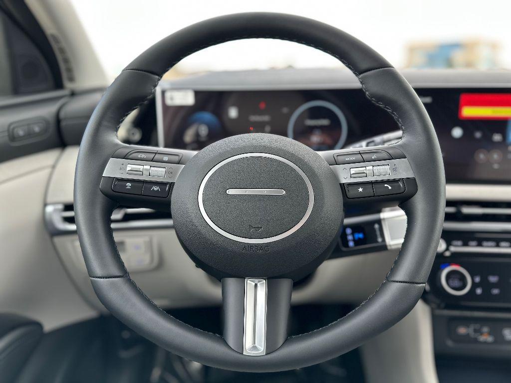 new 2025 Hyundai TUCSON Hybrid car, priced at $41,037
