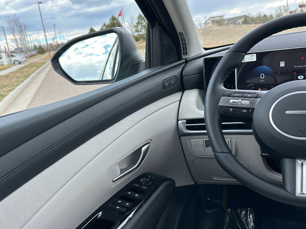 new 2025 Hyundai TUCSON Hybrid car, priced at $41,037
