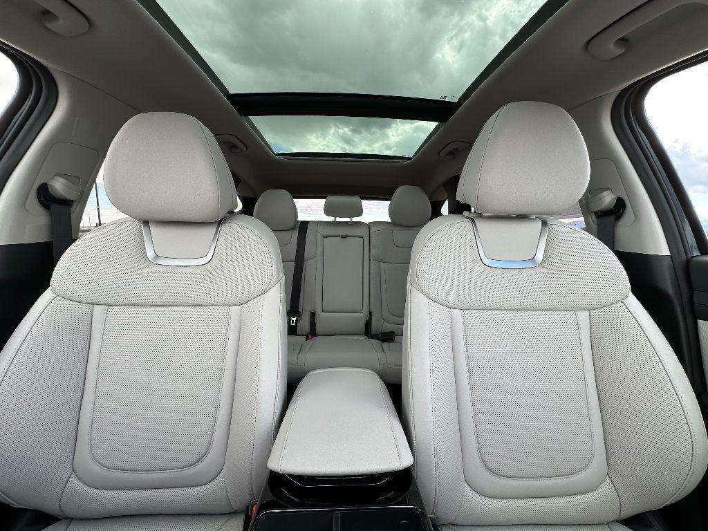 new 2025 Hyundai TUCSON Hybrid car, priced at $41,037