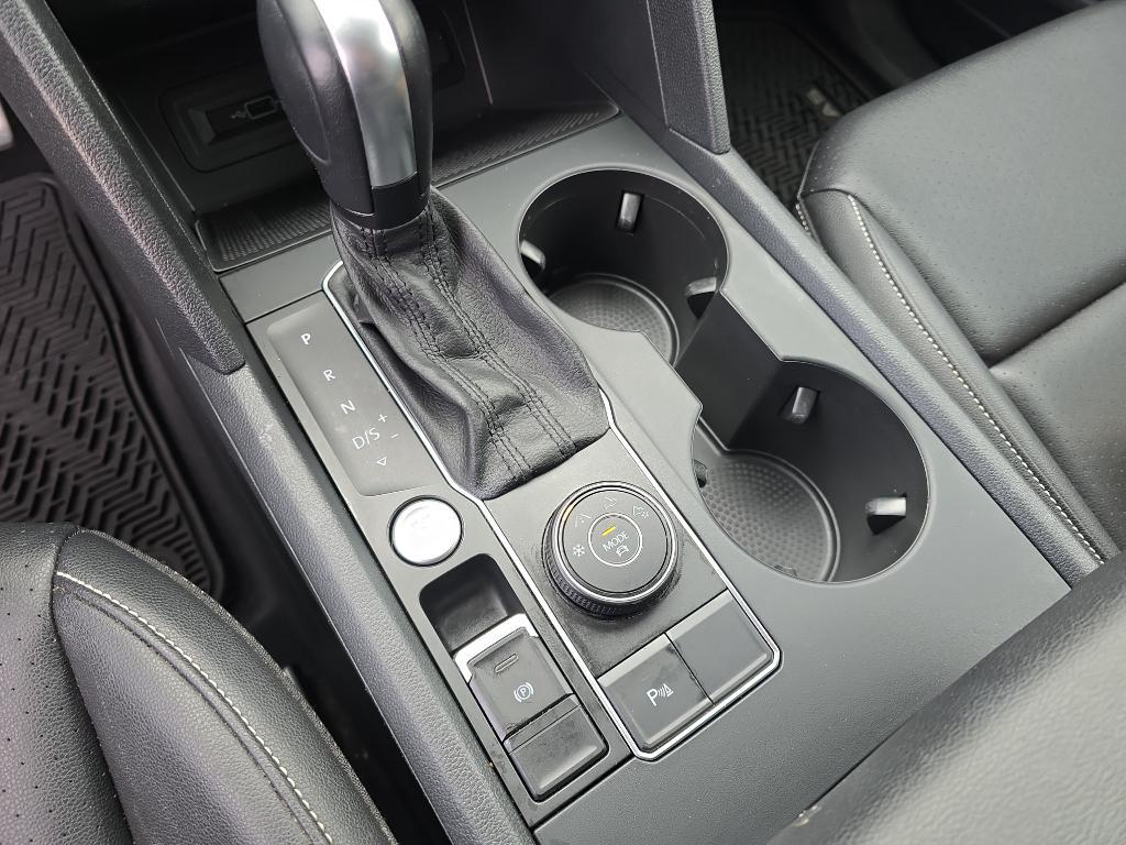 used 2021 Volkswagen Atlas car, priced at $21,996