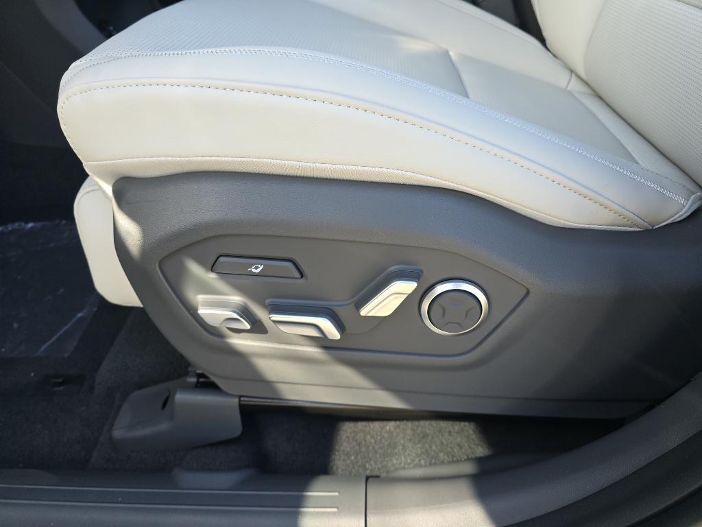 new 2026 Hyundai SANTA FE HEV car, priced at $52,575