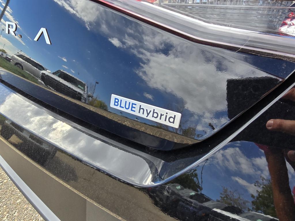 new 2025 Hyundai ELANTRA HEV car, priced at $25,538