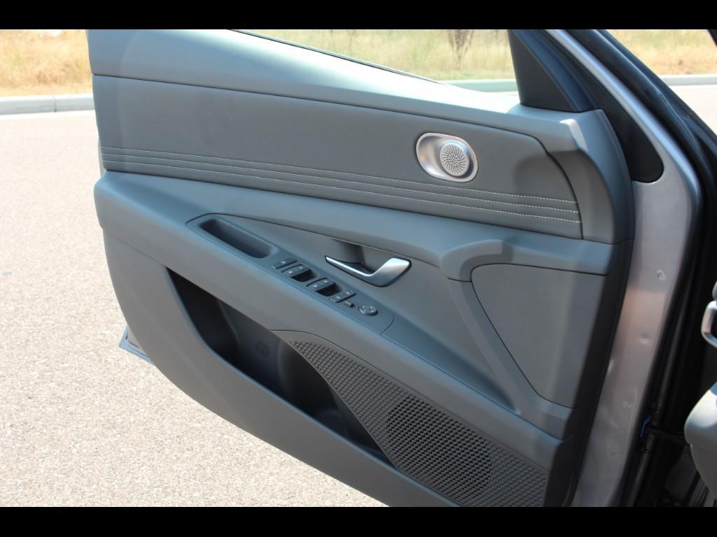 new 2025 Hyundai Elantra car, priced at $23,244