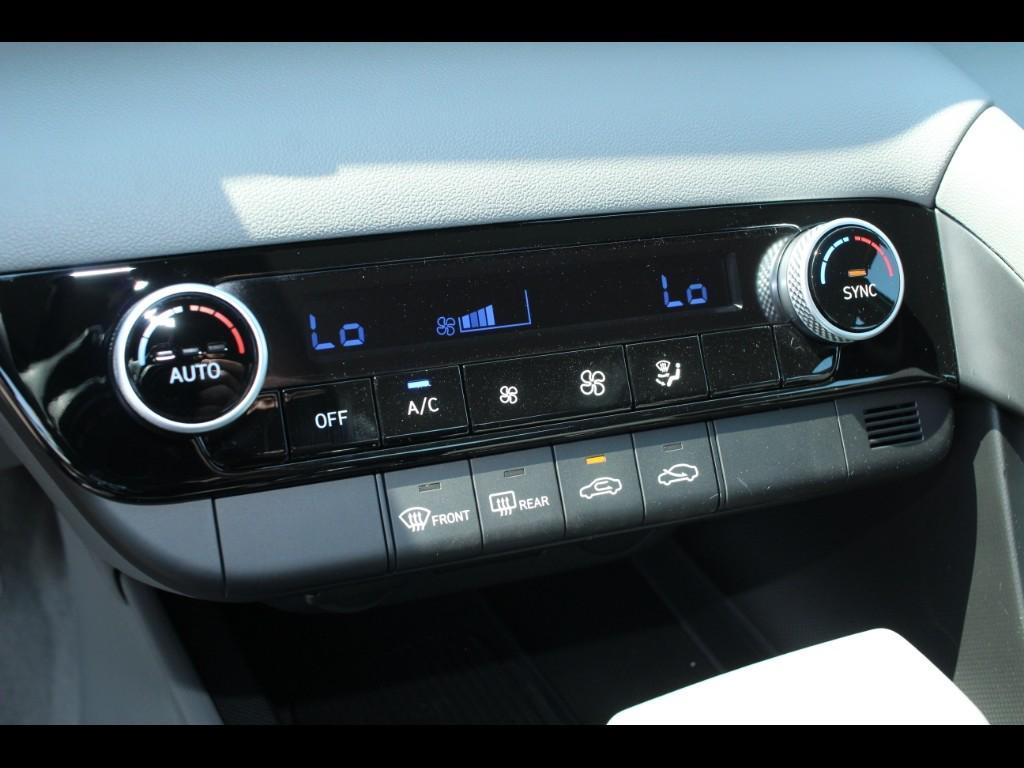 new 2025 Hyundai Elantra car, priced at $23,244