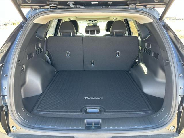 new 2025 Hyundai TUCSON Hybrid car, priced at $36,870