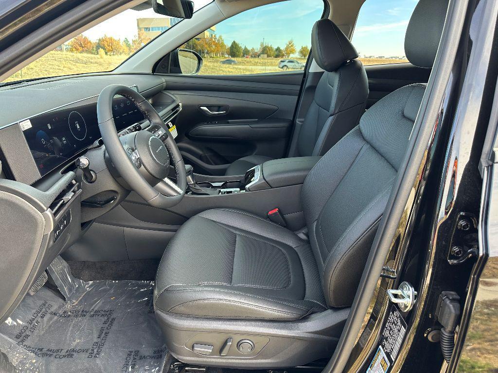 new 2025 Hyundai Tucson car, priced at $34,058