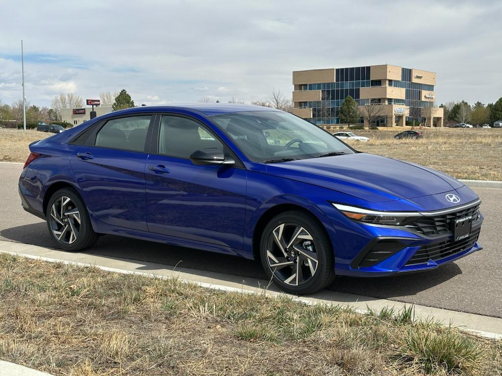 new 2025 Hyundai ELANTRA HEV car, priced at $27,638