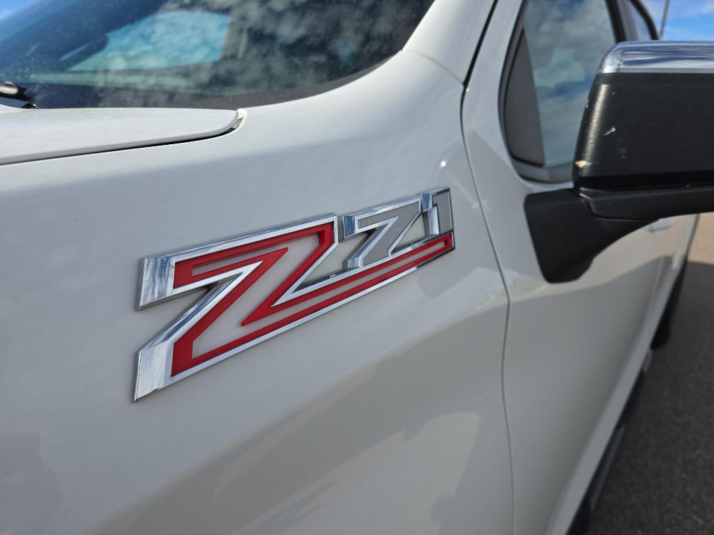 used 2022 Chevrolet Silverado 1500 car, priced at $30,694