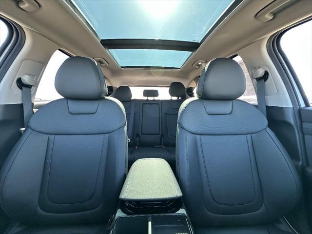 new 2025 Hyundai TUCSON Hybrid car, priced at $37,049