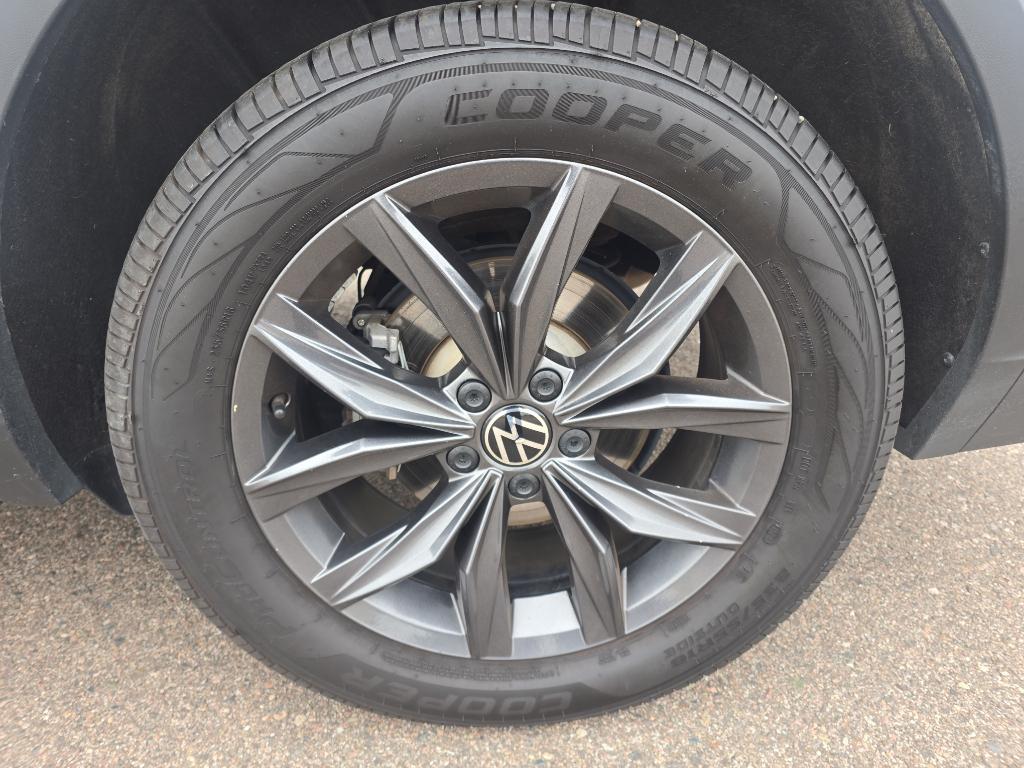 used 2024 Volkswagen Tiguan car, priced at $22,654