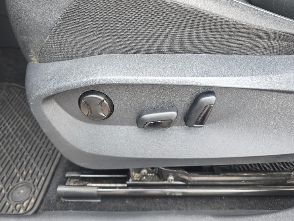 used 2024 Volkswagen Tiguan car, priced at $22,654