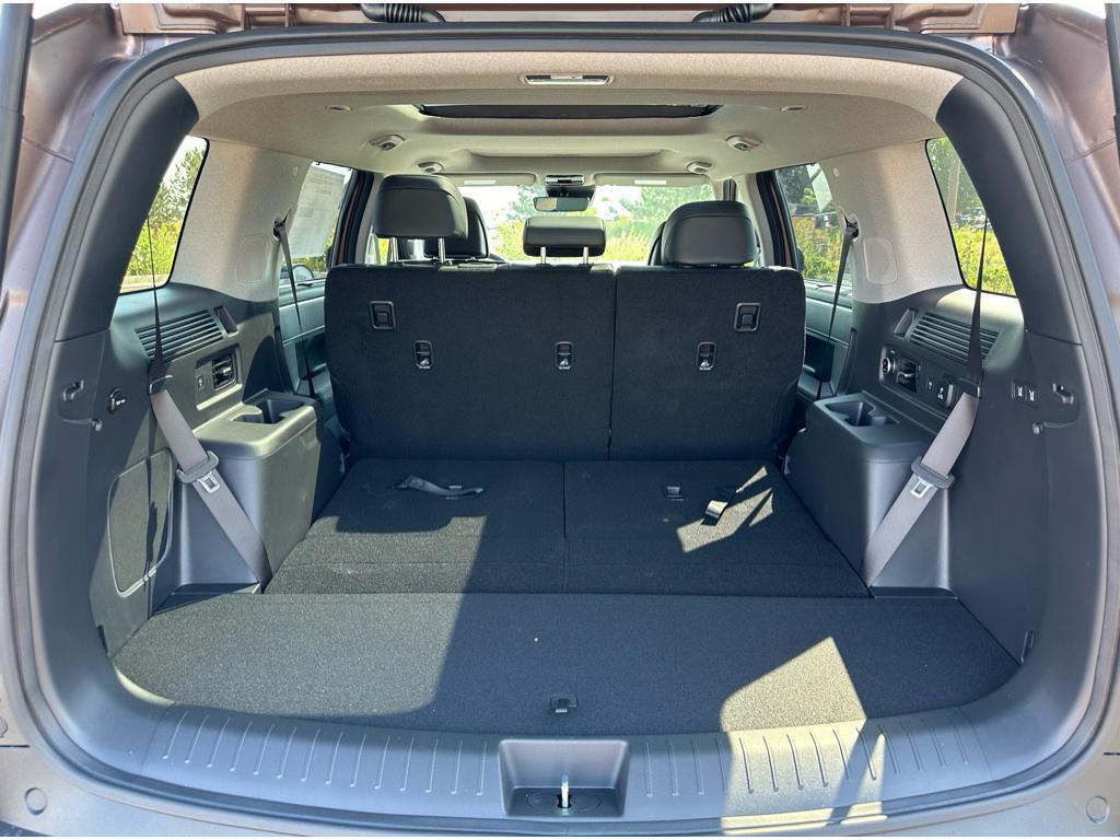 used 2024 Hyundai Santa Fe car, priced at $42,696