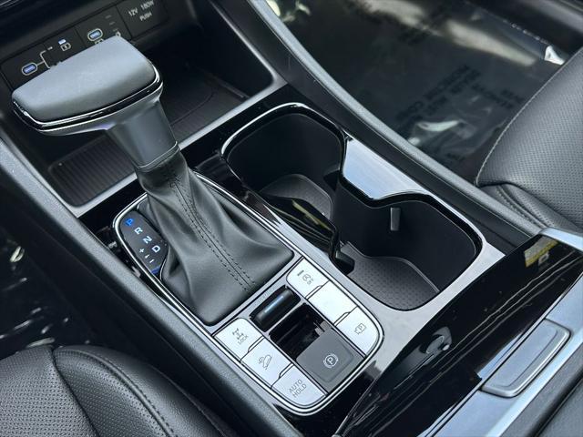 new 2025 Hyundai TUCSON Hybrid car, priced at $38,161