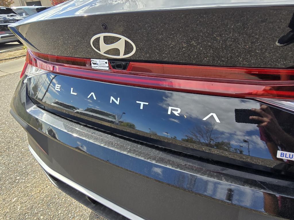 new 2025 Hyundai ELANTRA HEV car, priced at $25,457