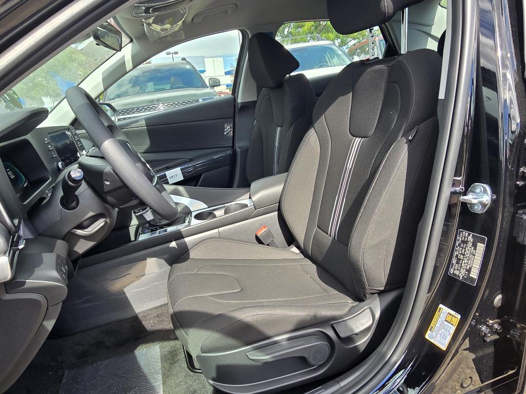 new 2025 Hyundai ELANTRA HEV car, priced at $25,457