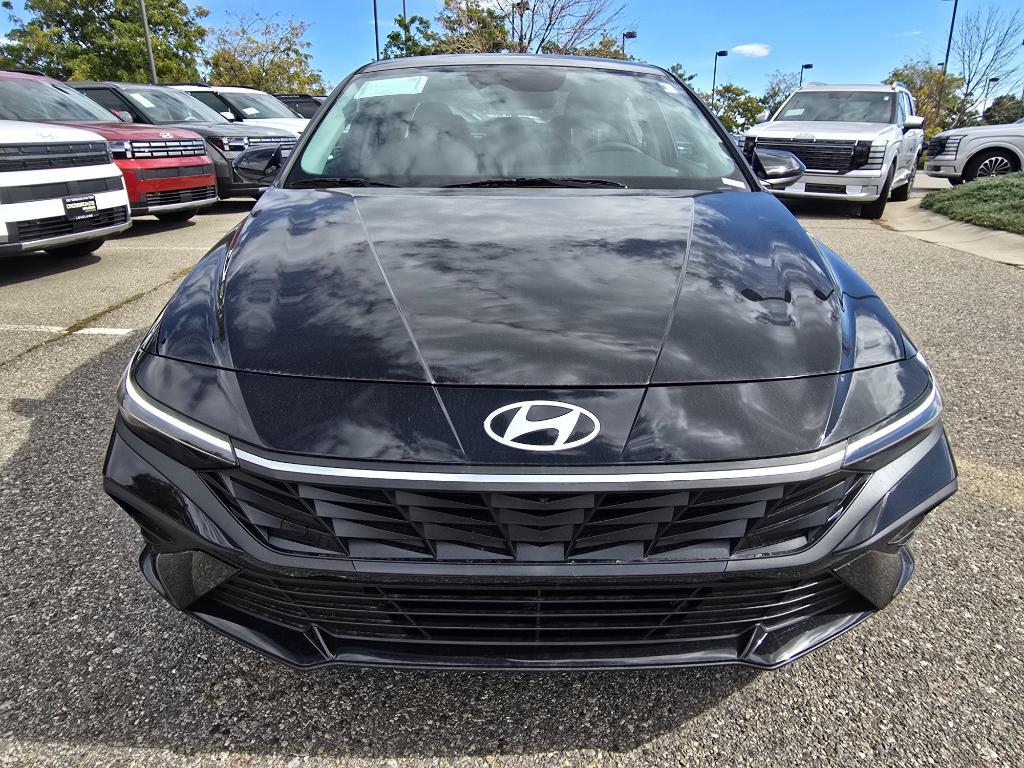 new 2025 Hyundai ELANTRA HEV car, priced at $25,457