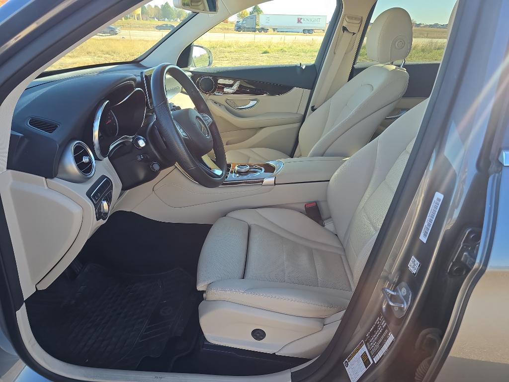 used 2019 Mercedes-Benz GLC 300 car, priced at $20,259