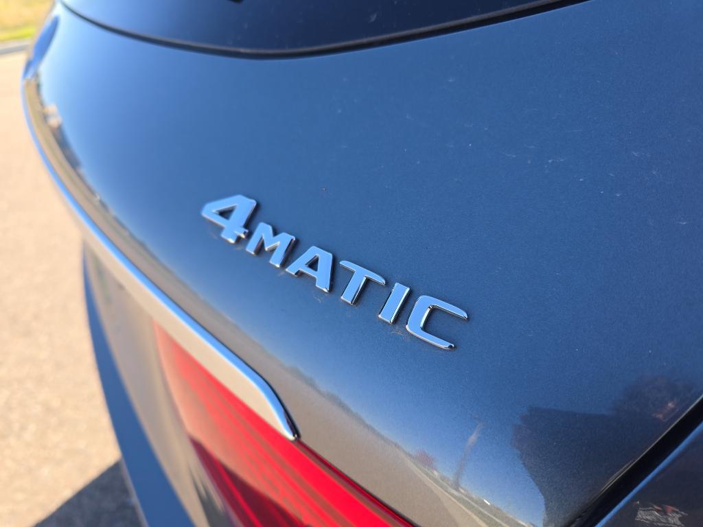 used 2019 Mercedes-Benz GLC 300 car, priced at $20,259