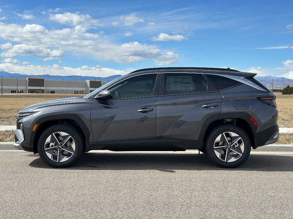 new 2025 Hyundai TUCSON Hybrid car, priced at $40,347