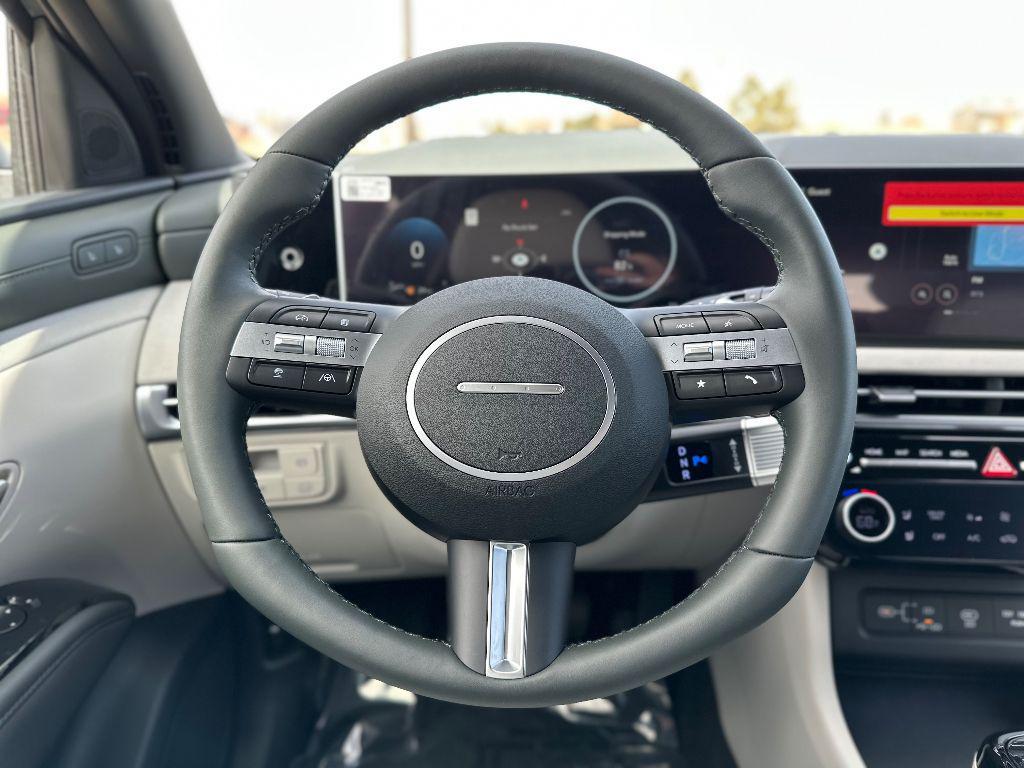 new 2025 Hyundai TUCSON Hybrid car, priced at $40,347