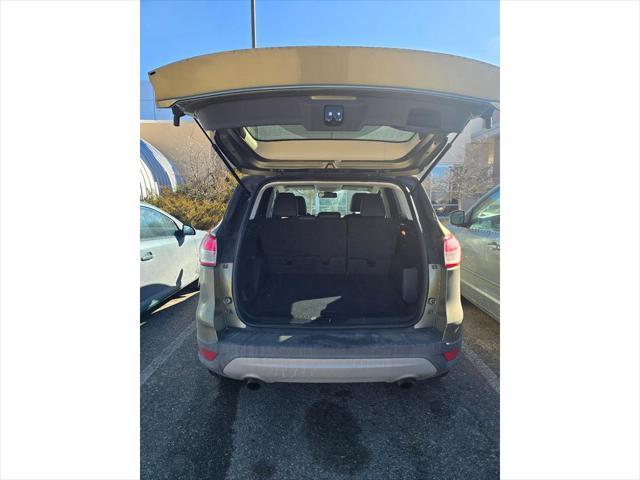 used 2013 Ford Escape car, priced at $9,996