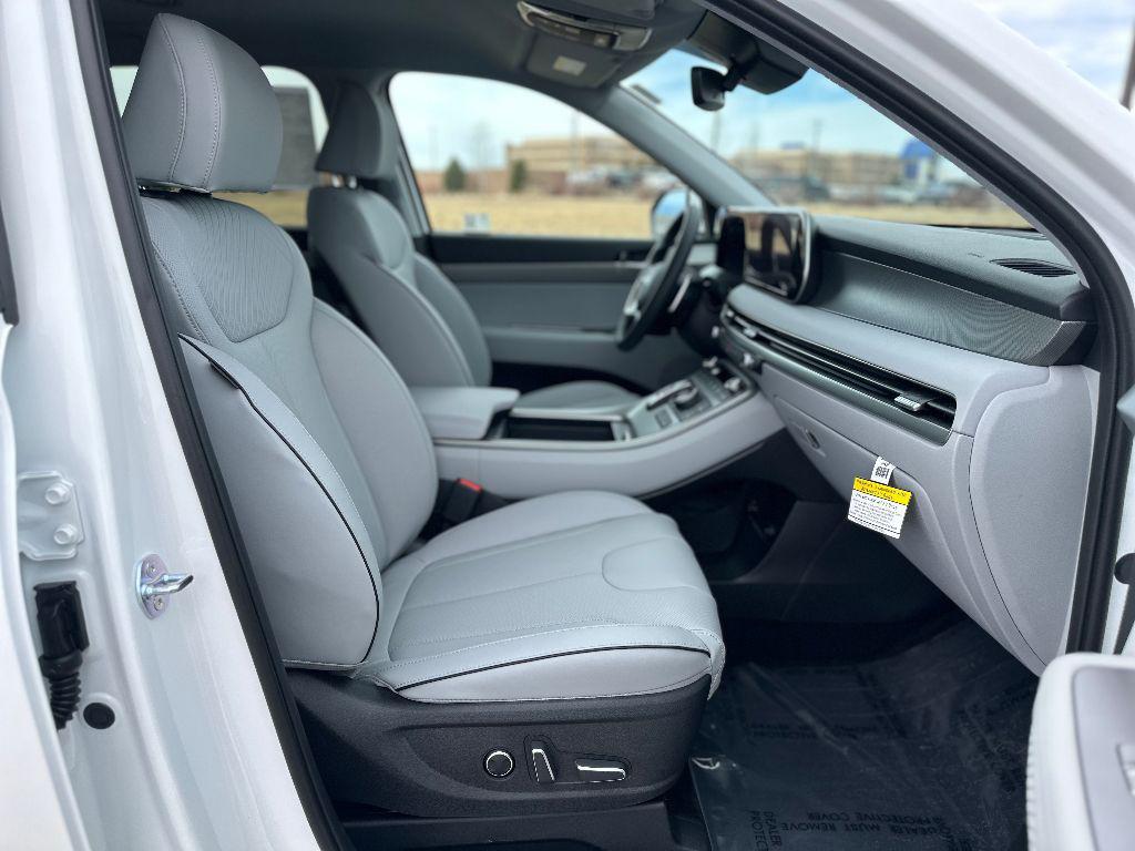 new 2025 Hyundai Palisade car, priced at $41,520
