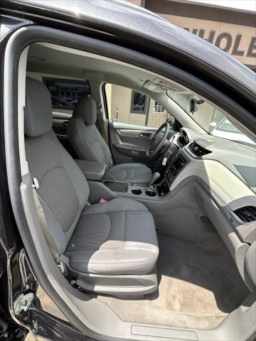 used 2017 Chevrolet Traverse car, priced at $8,988