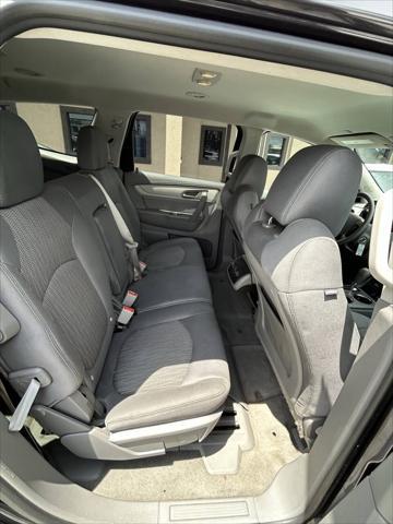 used 2017 Chevrolet Traverse car, priced at $8,988
