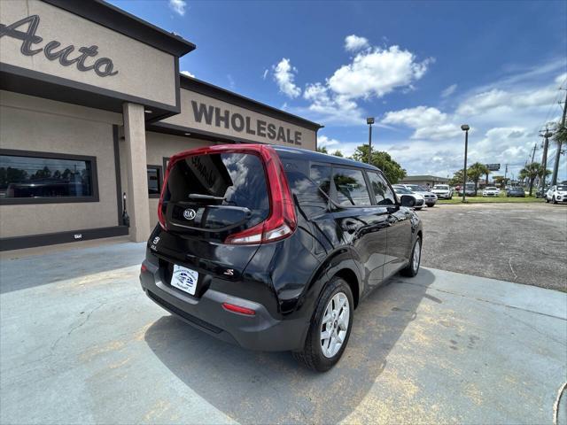 used 2020 Kia Soul car, priced at $8,988