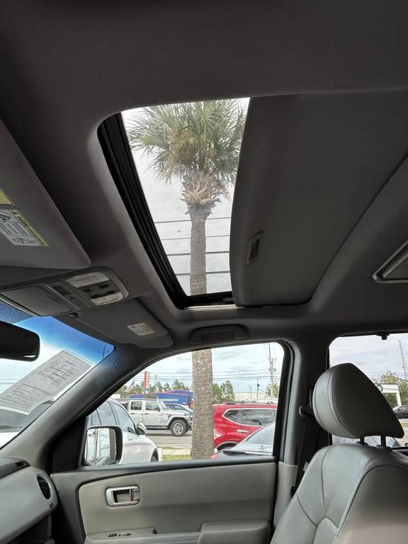 used 2015 Honda Pilot car, priced at $12,988