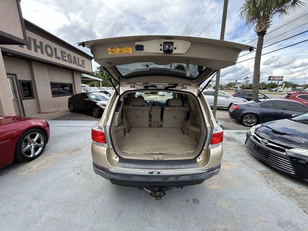 used 2011 Toyota Highlander car, priced at $12,988