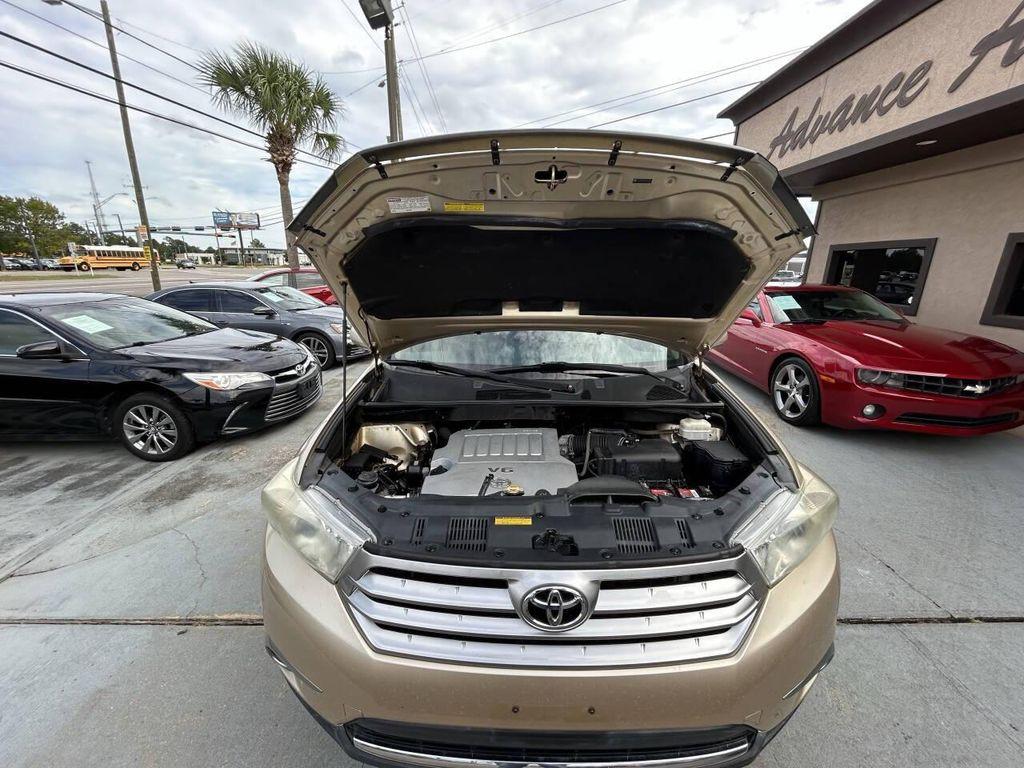 used 2011 Toyota Highlander car, priced at $12,988