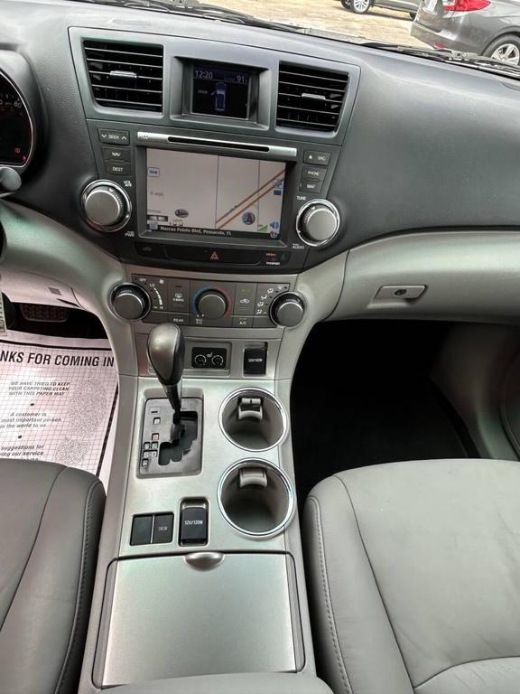 used 2012 Toyota Highlander car, priced at $13,988