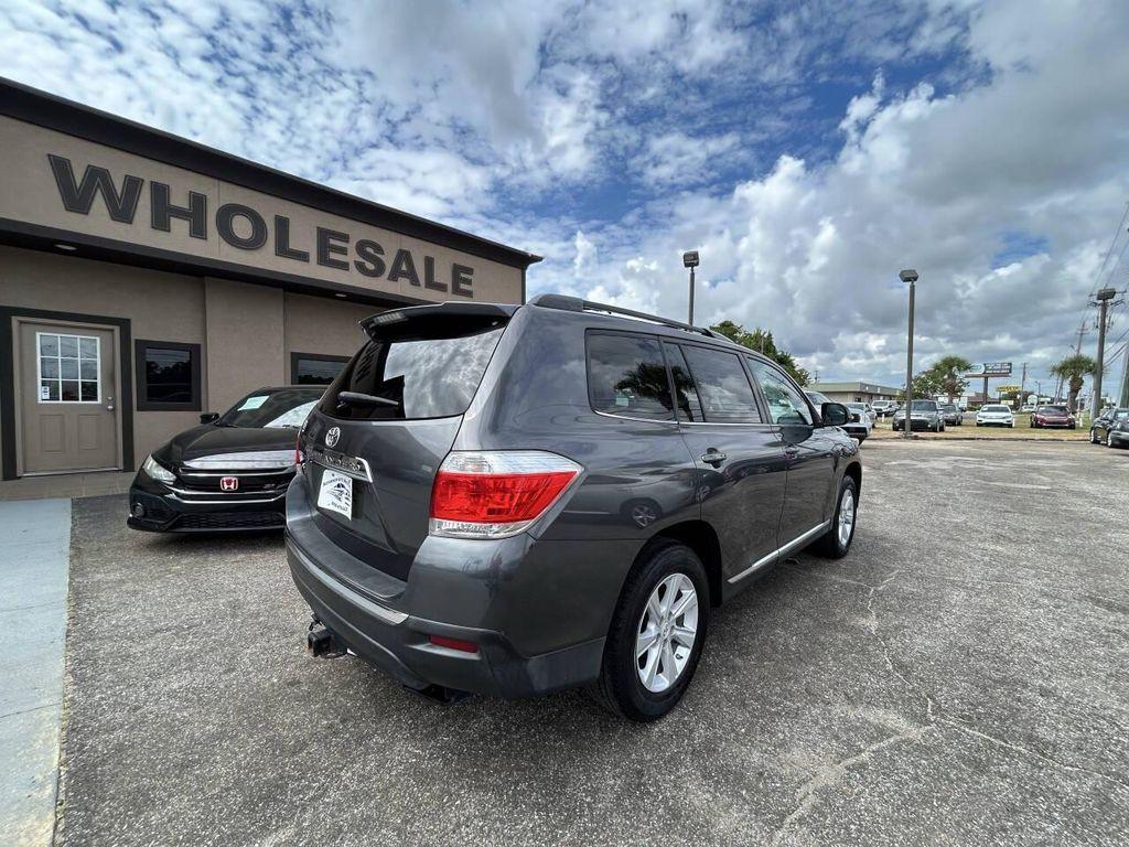 used 2012 Toyota Highlander car, priced at $13,988