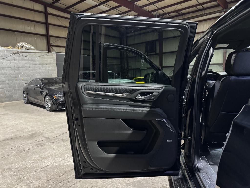 used 2023 GMC Yukon XL car, priced at $52,999