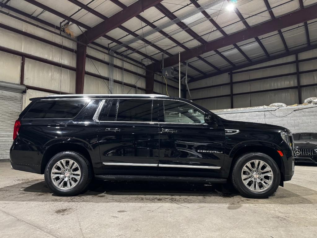 used 2023 GMC Yukon XL car, priced at $52,999