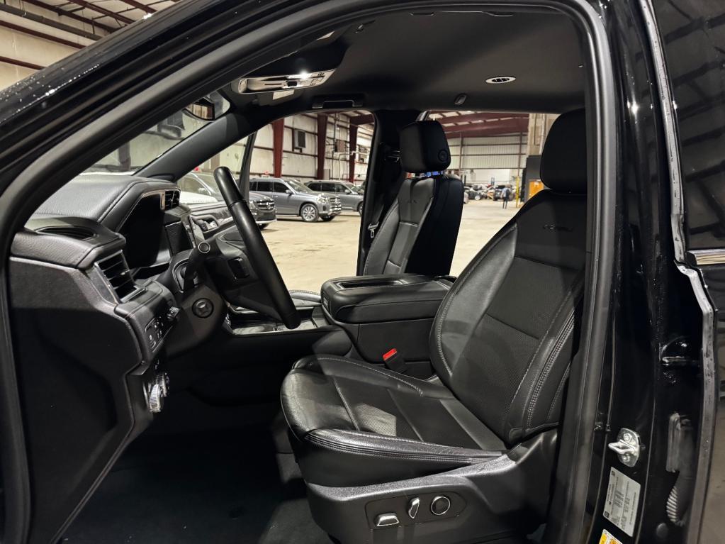 used 2023 GMC Yukon XL car, priced at $52,999