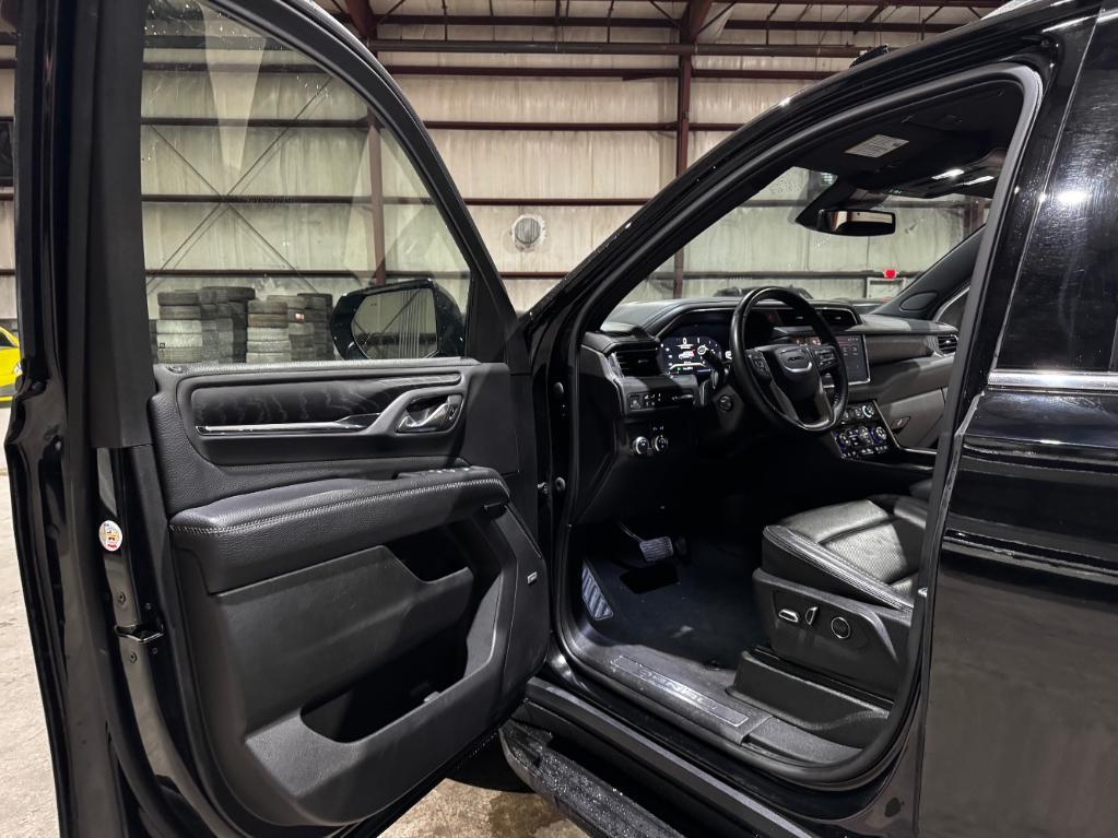 used 2023 GMC Yukon XL car, priced at $52,999