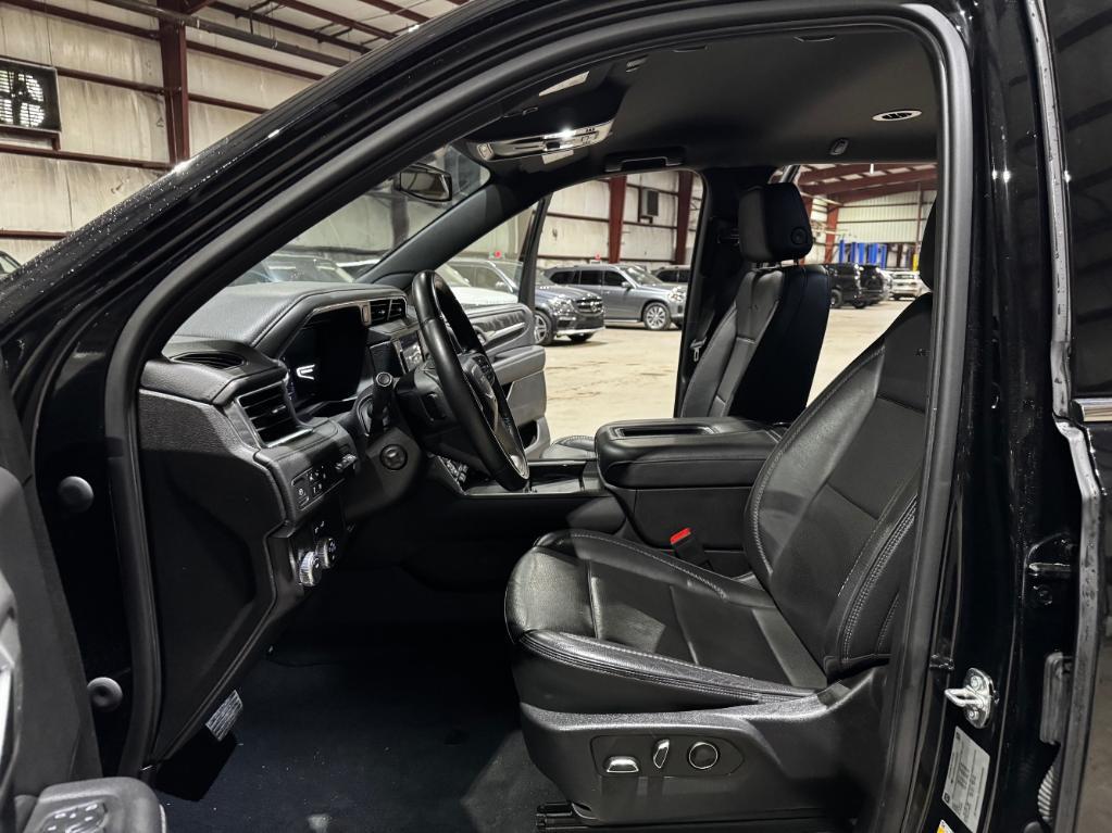 used 2023 GMC Yukon XL car, priced at $52,999